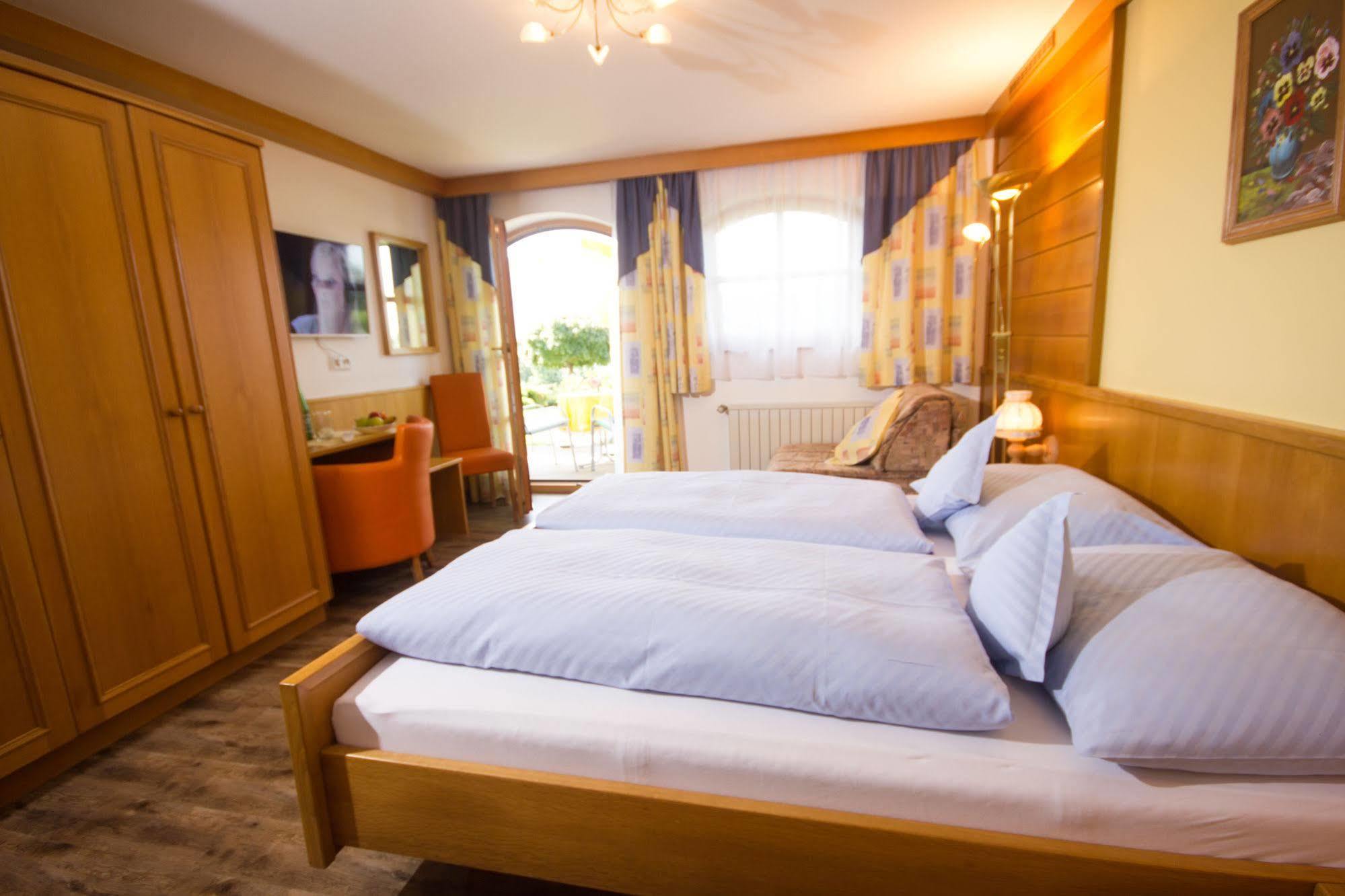 Gaestehaus Stabauer Mondsee Luaran gambar