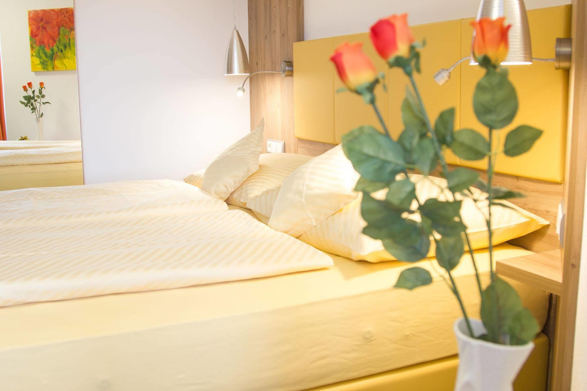 Gaestehaus Stabauer Mondsee Luaran gambar