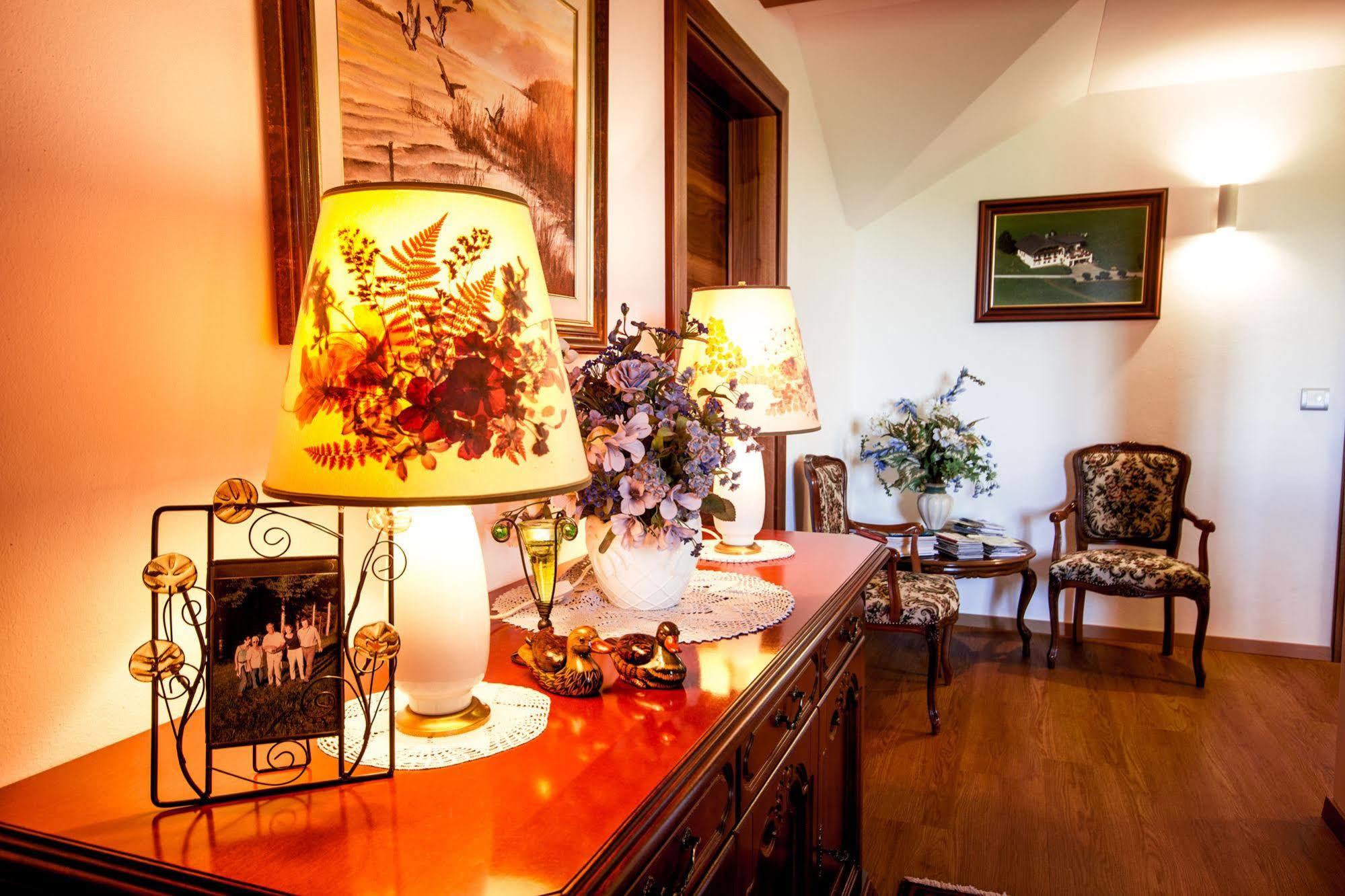 Gaestehaus Stabauer Mondsee Luaran gambar